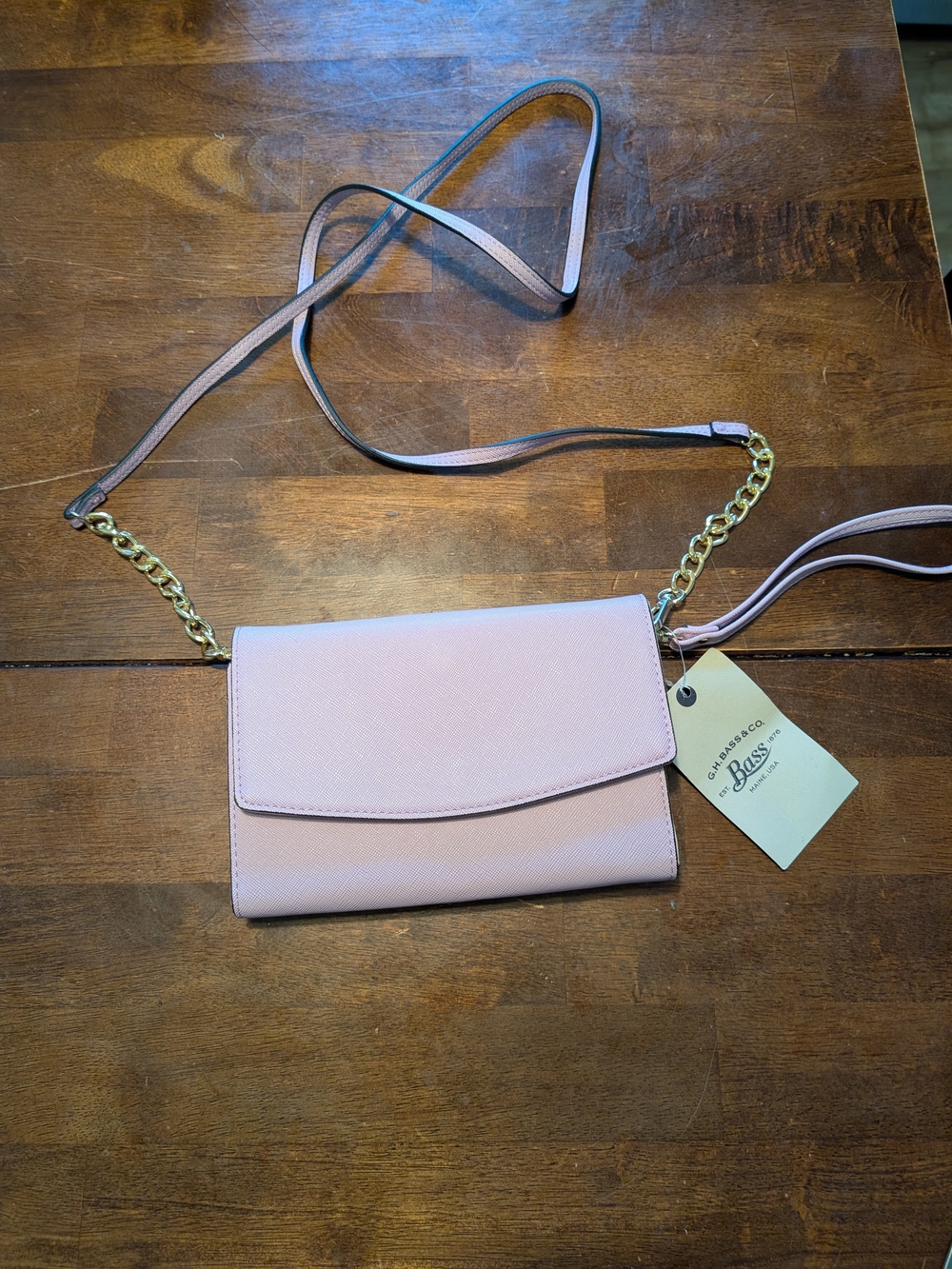 Bass Pink Saffiano Crossbody Bag with Gold Chain